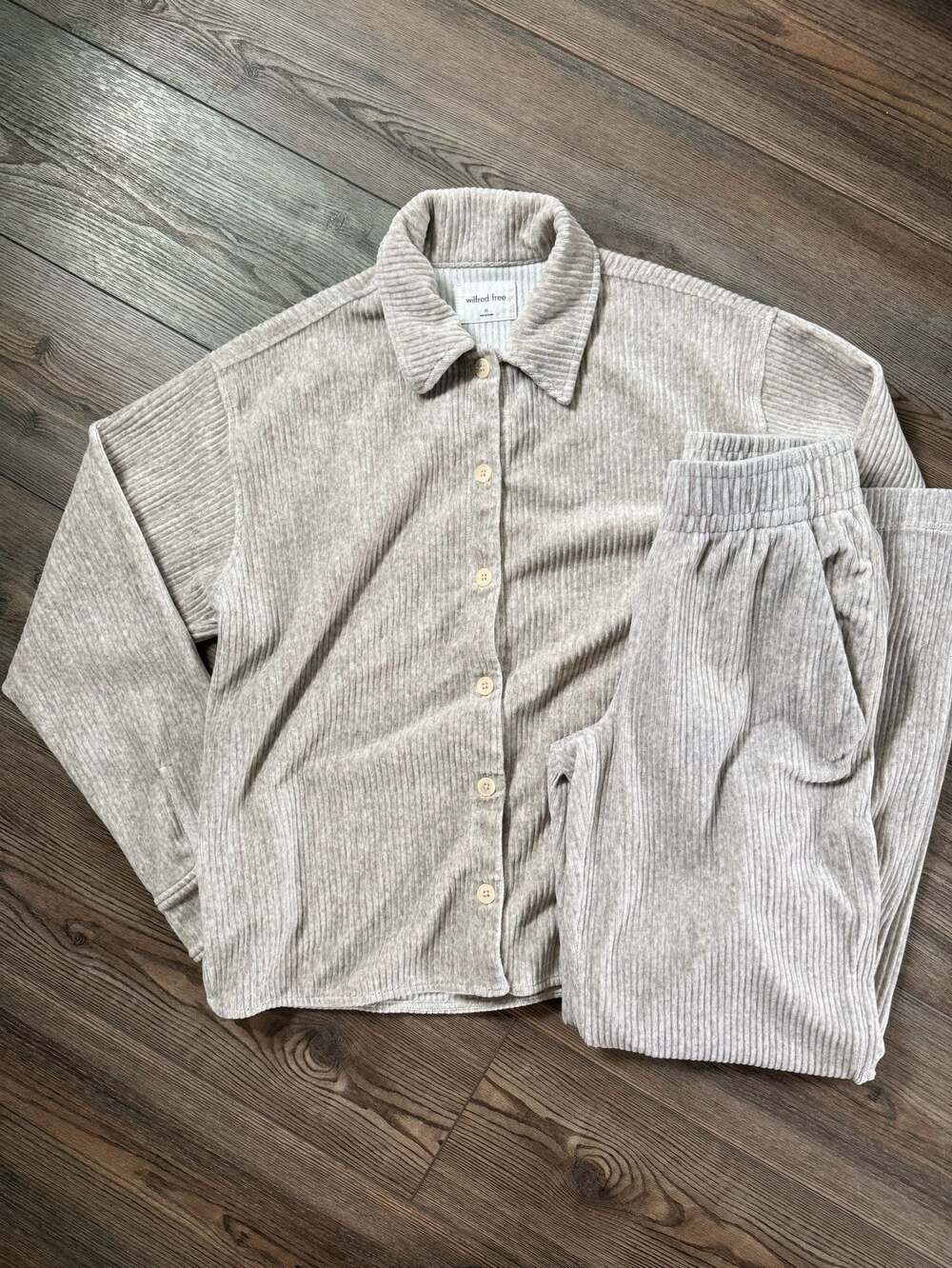 Aritzia Wilfred Free Corduroy Shirt and Lounge Pants Matching Set